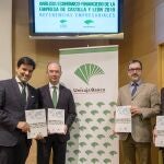 Unicaja Banco presenta el informe 'Análisis económico-financiero de la empresa de Castilla y León 2019'. En la imagen (de I a D), el director territorial de Unicaja Banco en Salamanca, Manuel Rubio; el director de Banca de Empresas de Unicaja Banco, José Manuel Alba; el consejero de Análisis Económicos de Andalucía Jose Ignacio Sánchez y el coordinador del informe, José Antonio Muñoz