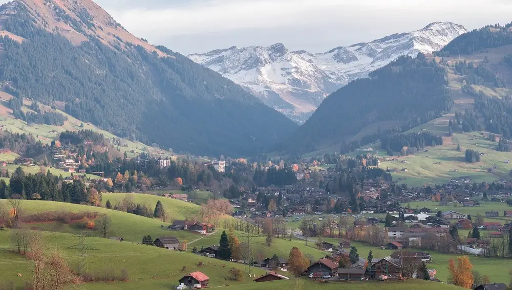 Gstaad en otoño también sirve de excusa para refugiarnos.
