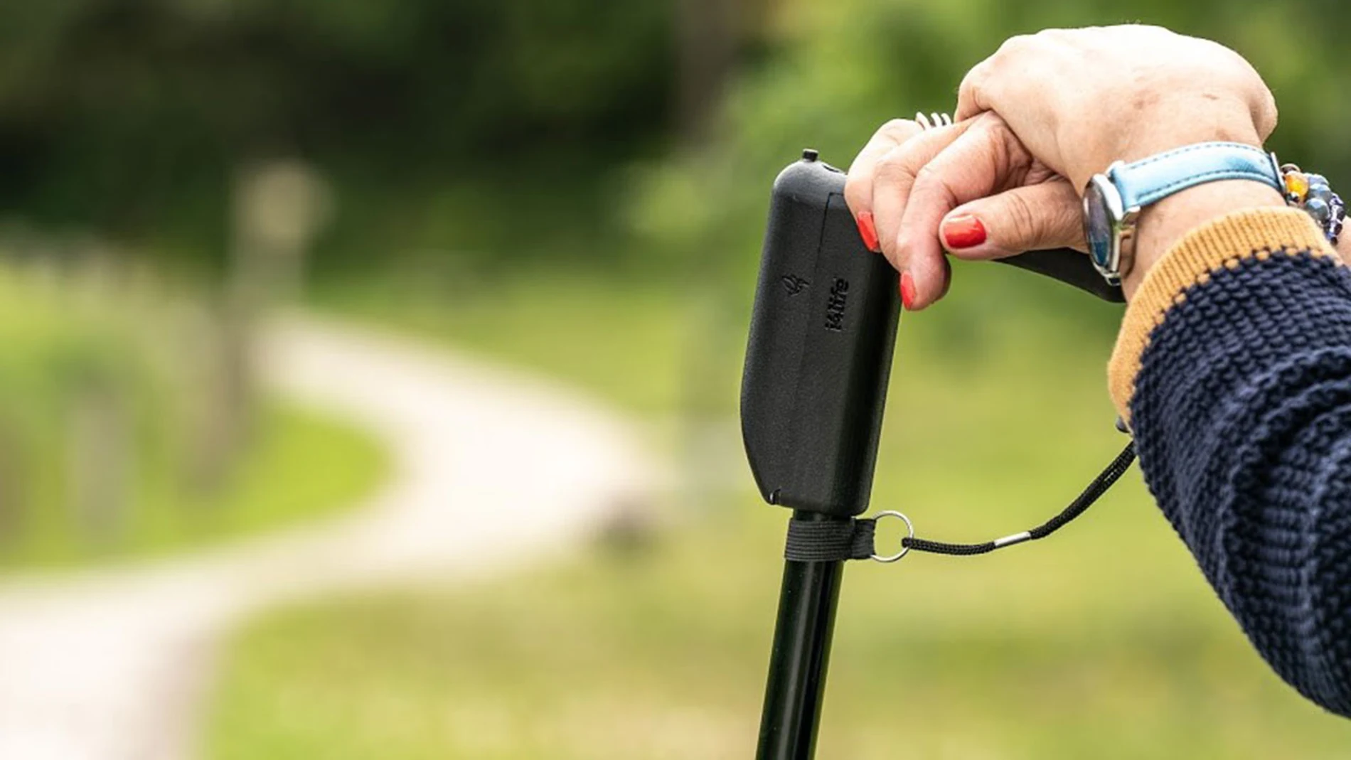 Este bastón también puede utilizarse para el control de afectados por otras patologías neurológicas