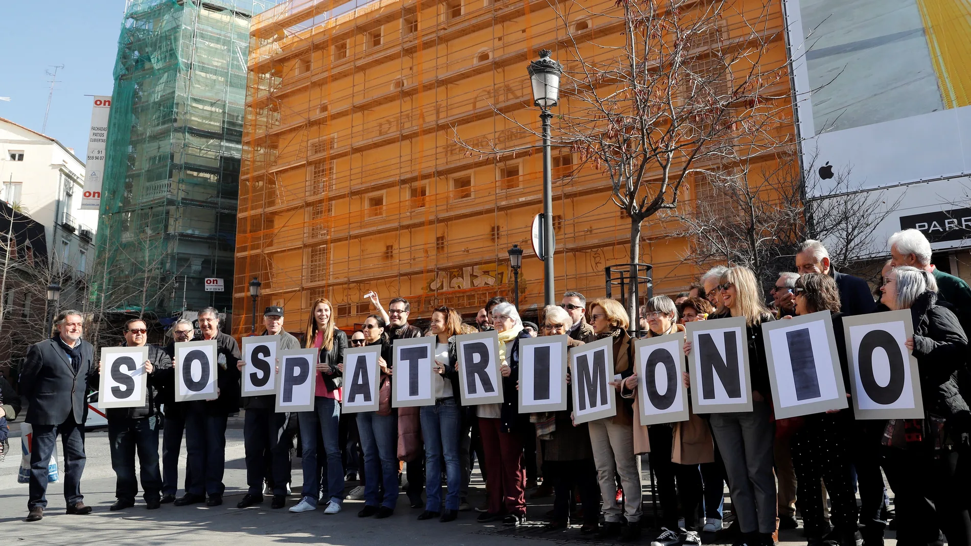 Protesta en contra de la demolición del Real Cinema