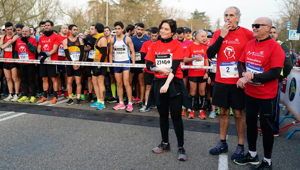Isabel Díaz Aysuo junto eal consejero de Sanidad Enrique Ruiz Escudero en la IX Carrera por la Salud Mental