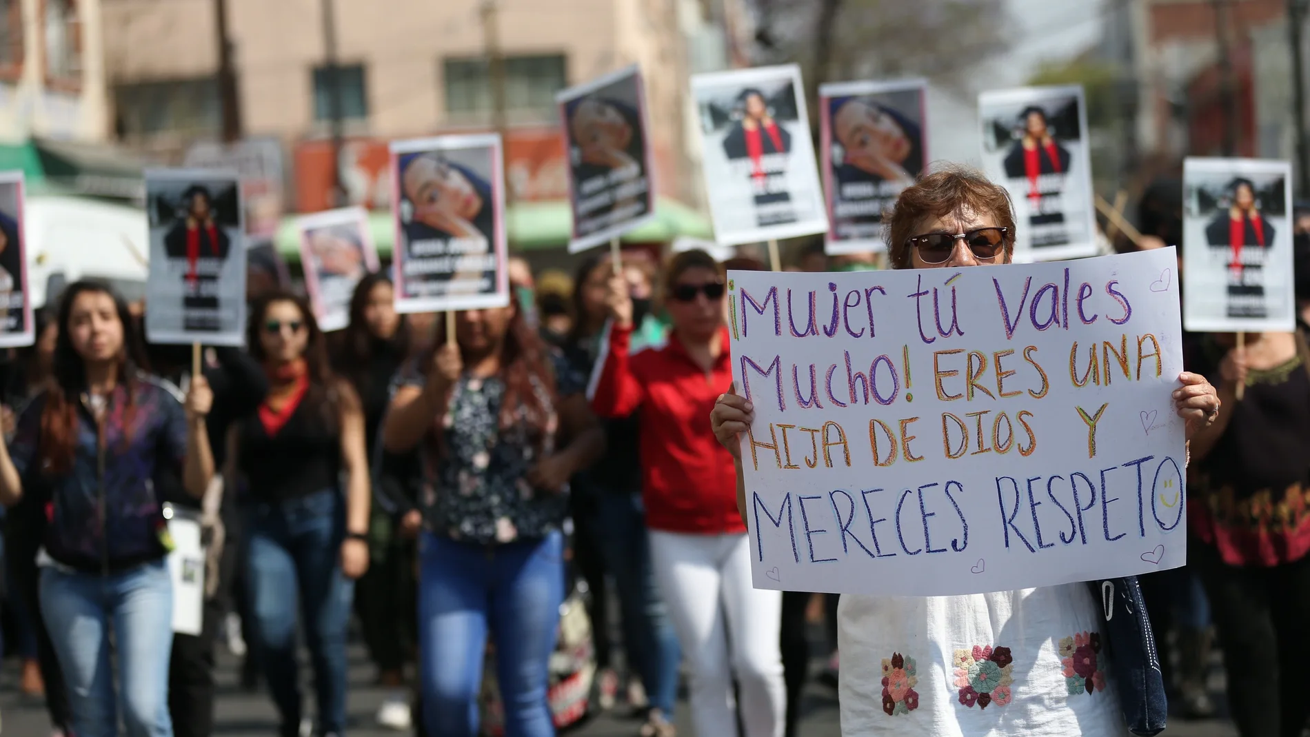 Mujeres marchan en México para recordar a joven descuartizada por su pareja