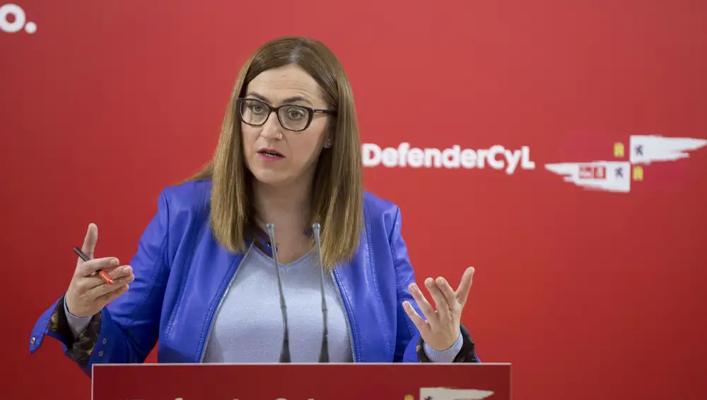 La vicesecretaria general del PSOE de Castilla y León, Virginia Barcones, analiza cuestiones de actualidad política.