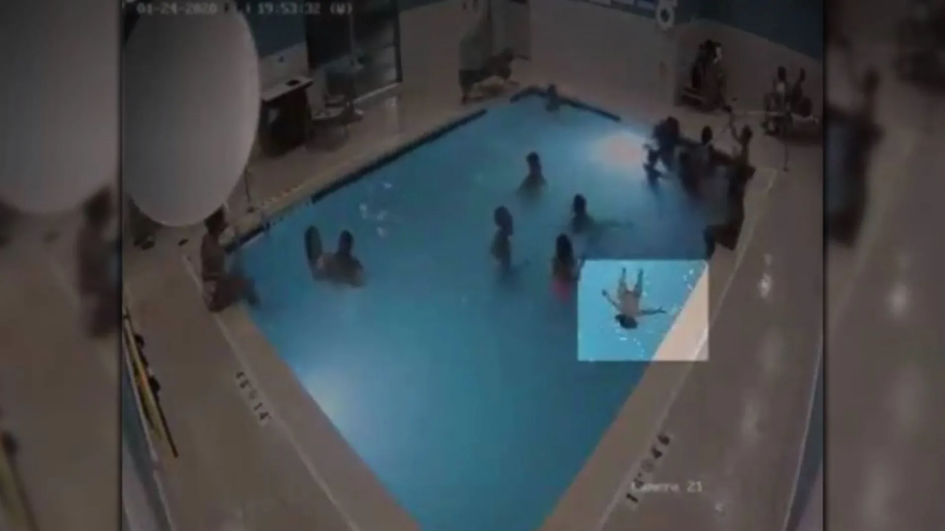 Niño de dos años se ahoga en la piscina de un hotel sin que nadie se de cuenta