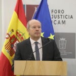 El ministro de Justicia, Juan Carlos Campo, presenta a la presidenta del Consejo General de la Abogacía, Victoria Ortega