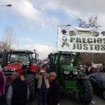 Preparativos para la tractorada por el futuro del campo