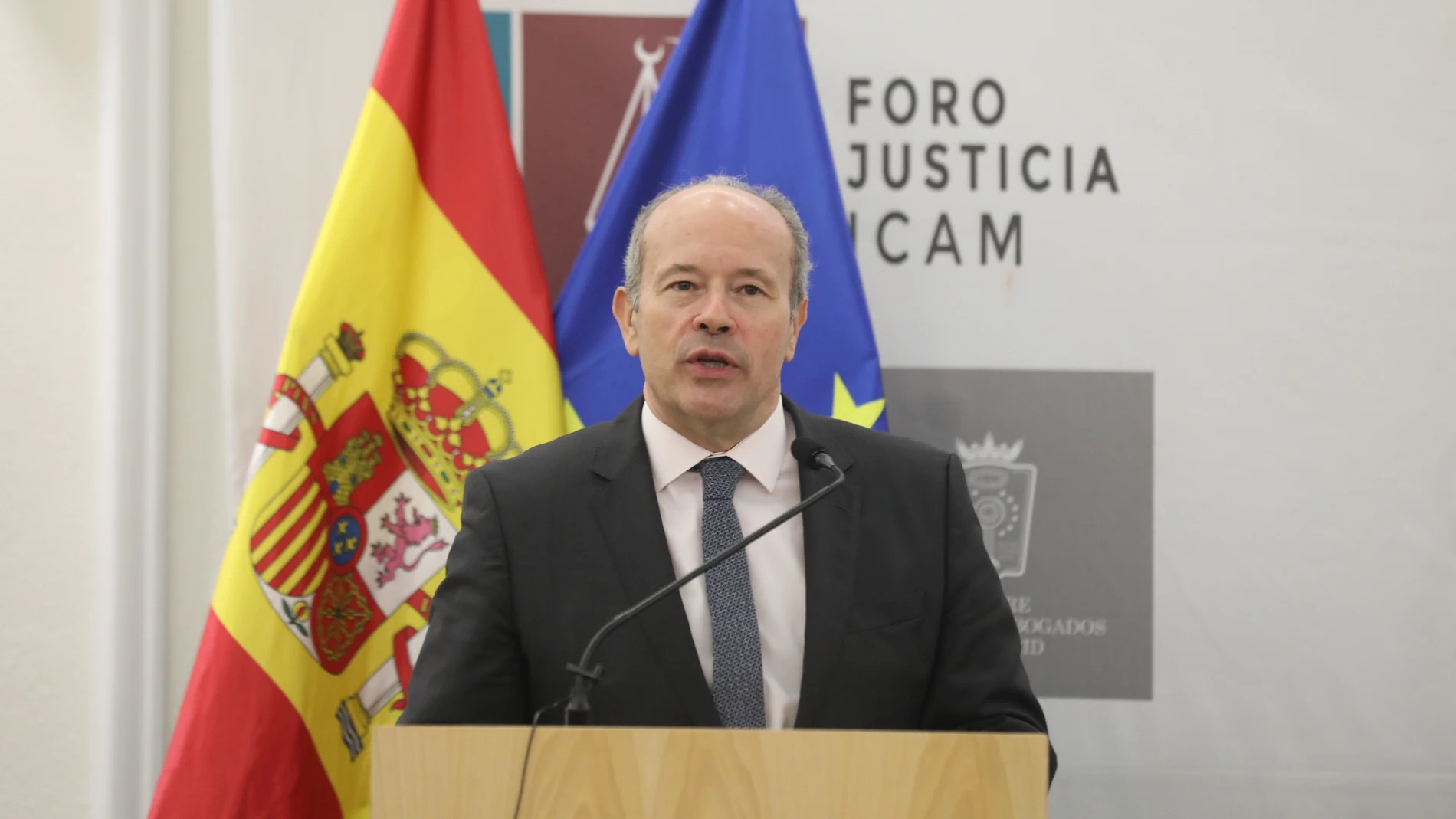 El ministro de Justicia, Juan Carlos Campo, presenta a la presidenta del Consejo General de la Abogacía, Victoria Ortega