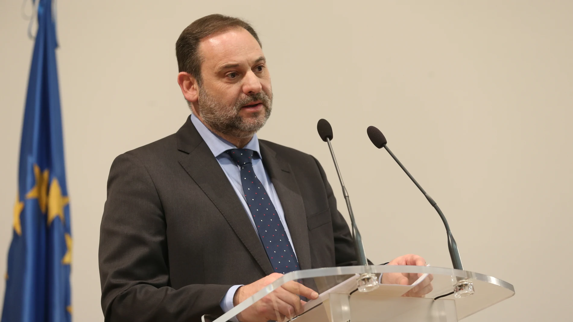 El ministro de Transportes, Movilidad y Agenda Urbana, José Luis Ábalos, durante su intervención en Valladolid