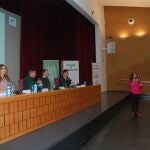 Los ponentes de las jornadas «Dímelo en andaluz» en el salón de actos de la Facultad de Comunicación de la Universidad de Sevilla