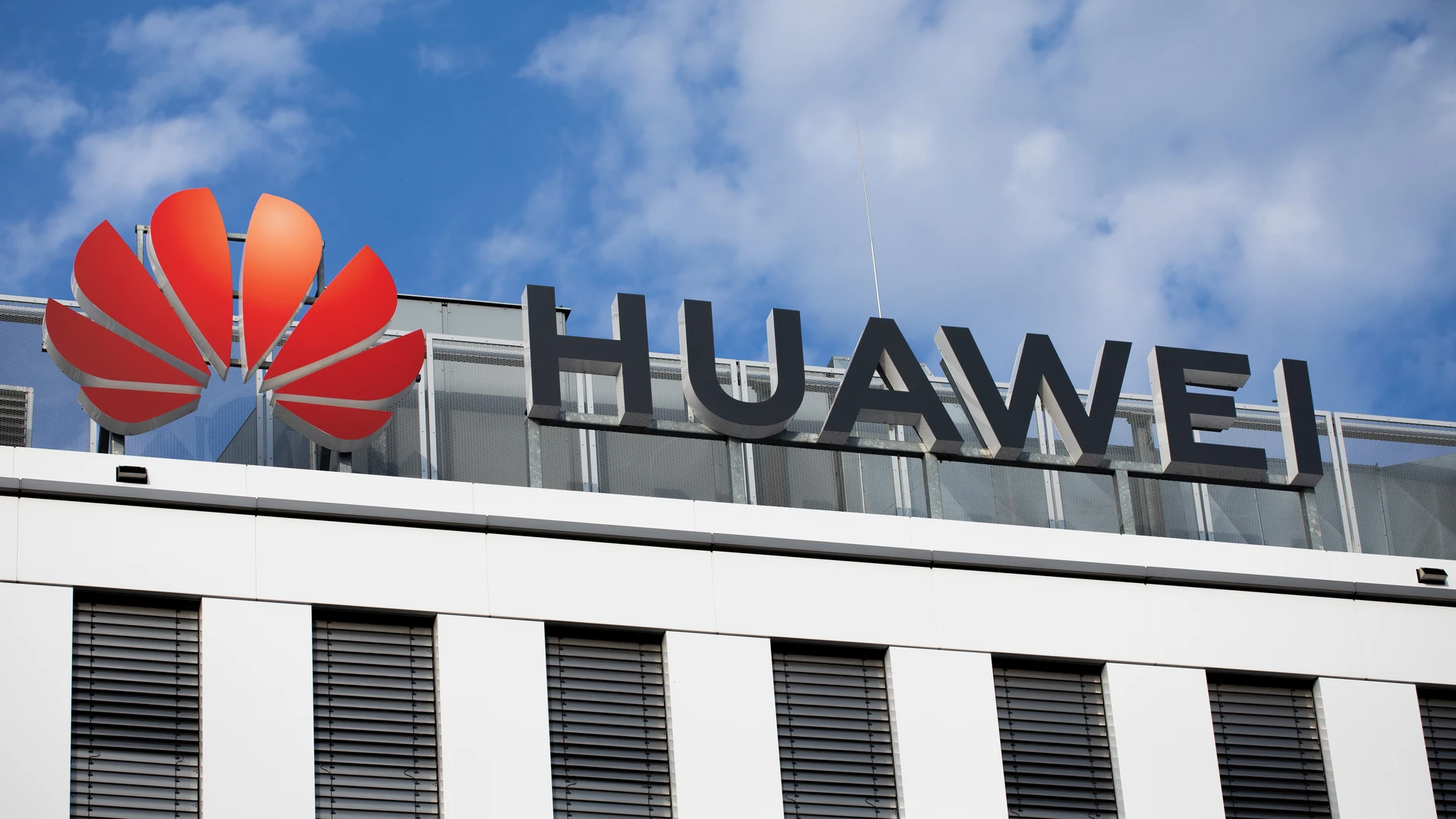 EEUU.- EEUU insta a la UE a excluir a Huawei por completo de sus redes 5G, no solo del 'core'