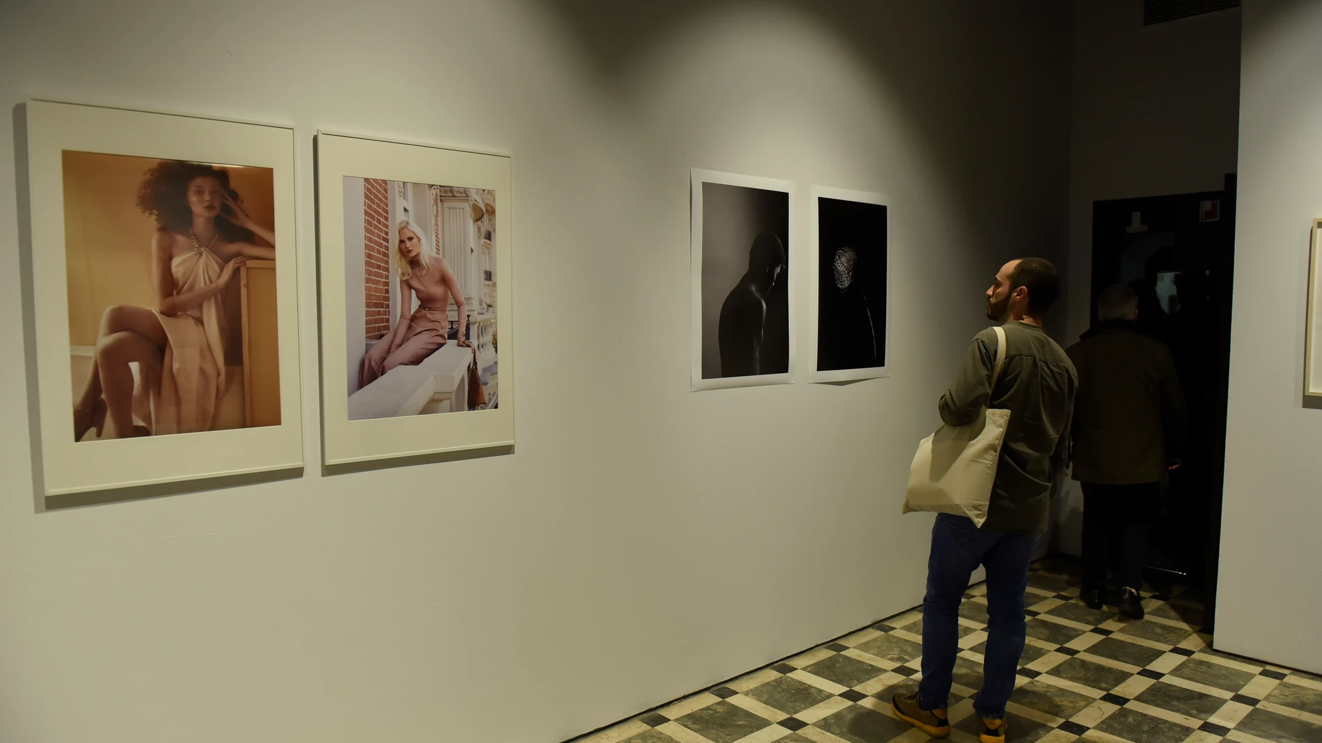 Parte de la exposición de fotografía contemporánea "Horizonte cercano 2020"