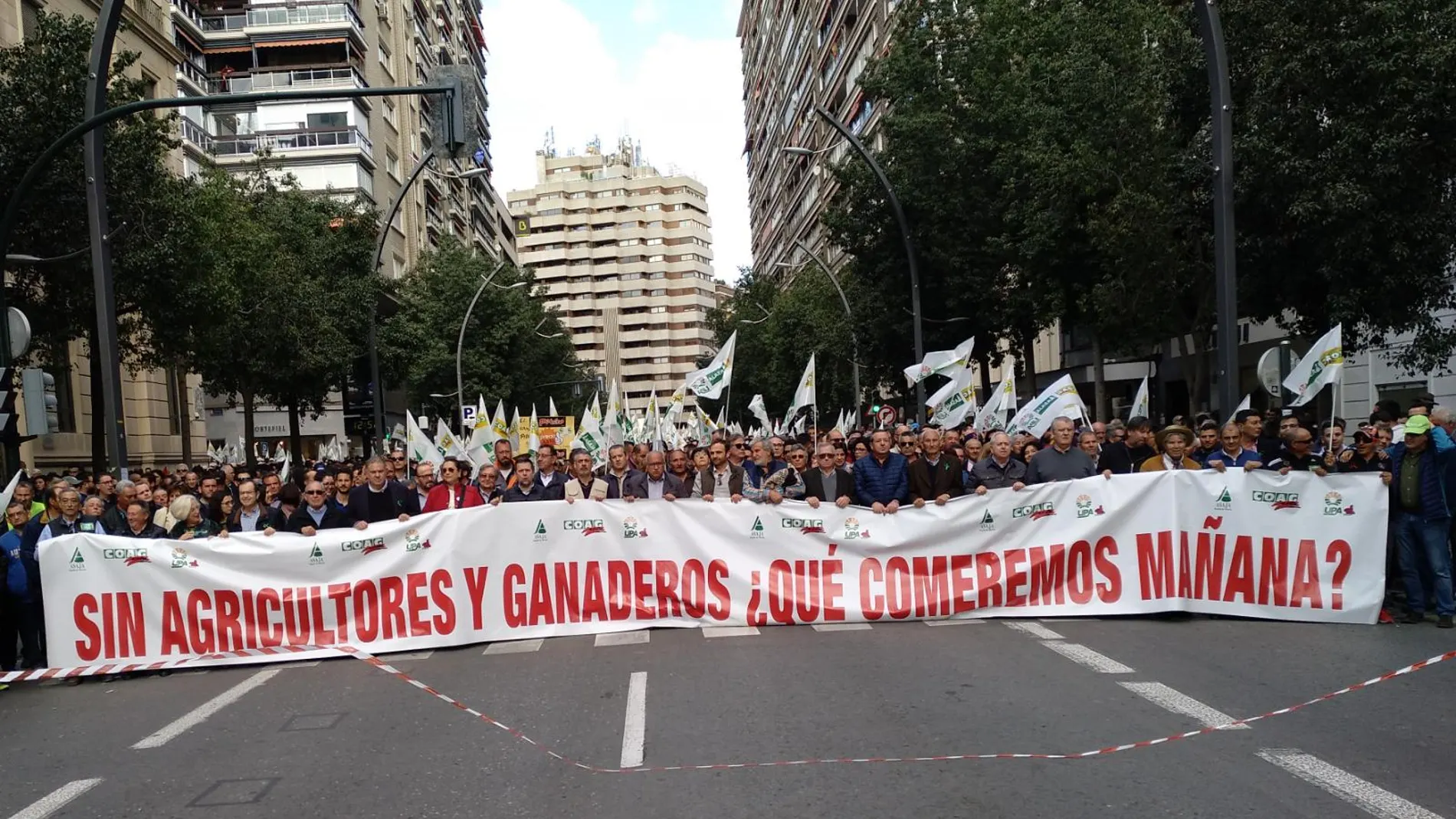 Ha pasado un año desde que miles de agricultores y ganaderos tomaran las calles de Murcia convocados por las organizaciones de Asaja, COAG y UPA