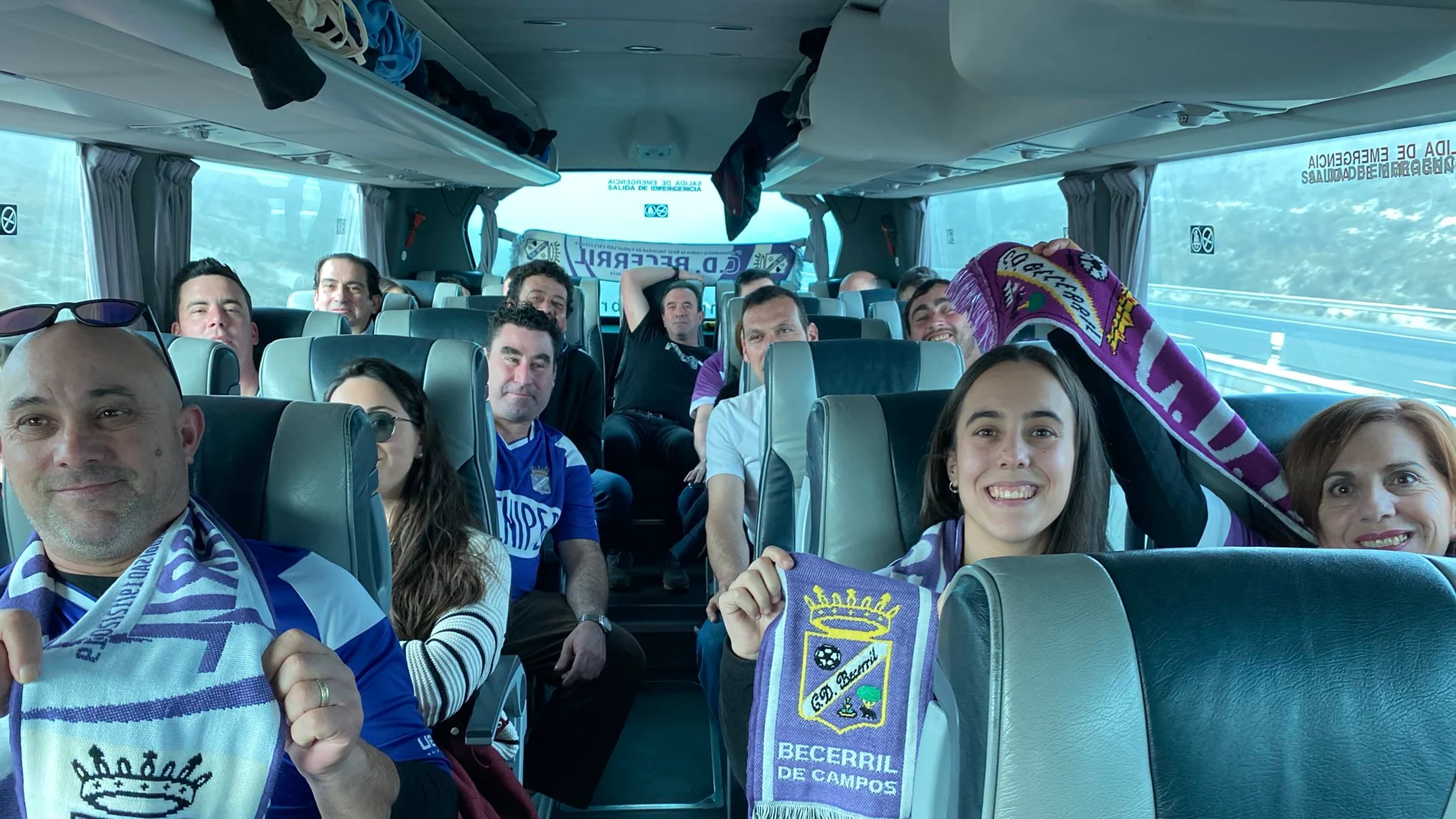 Aficionados del CD Becerril viajan a San Sebastián invitados por la Real Sociedad