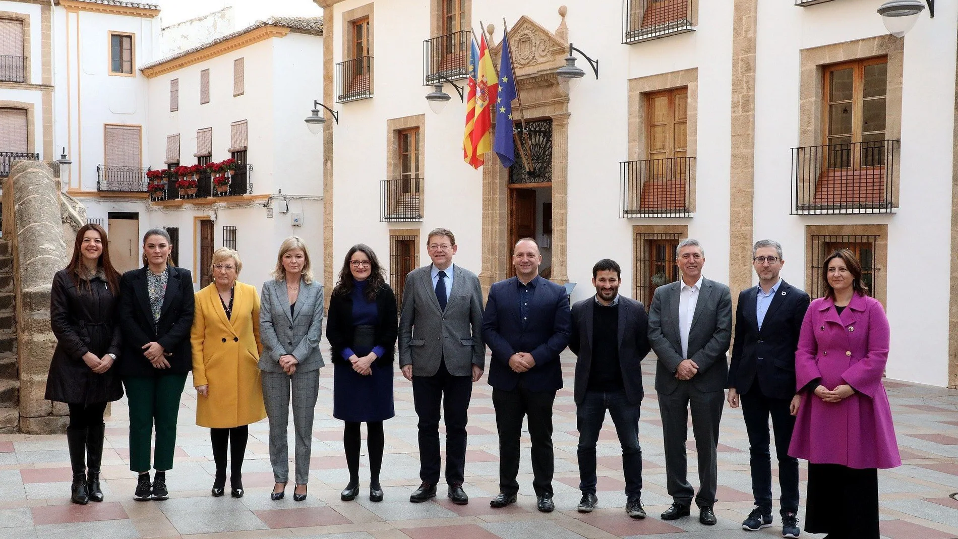 Fotografía facilitada por la GVA de los miembros del Gobierno valenciano momentos antes de la reunión de un Pleno del Consell reciente