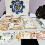 El bolso y el dinero sustraído