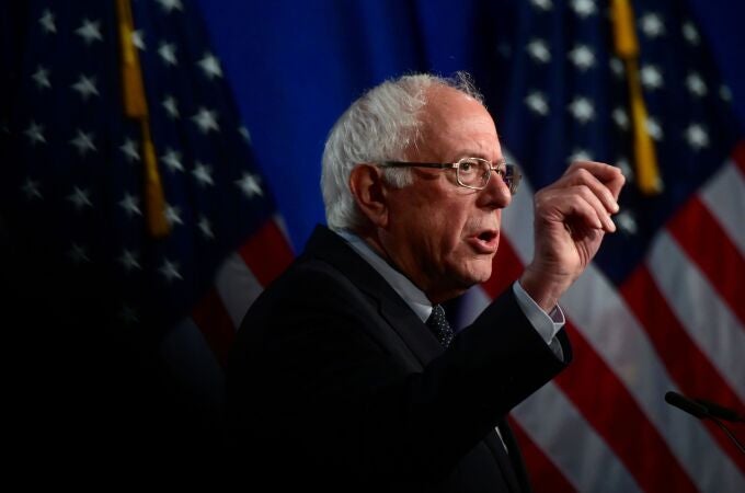 FILE PHOTO: Sanders delivers a speech on "Medicare for All" at George Washington University