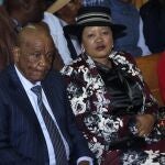 El primer ministro de Lesotho junto a la primera dama en la audiencia previa en Maseru (AP Photo)