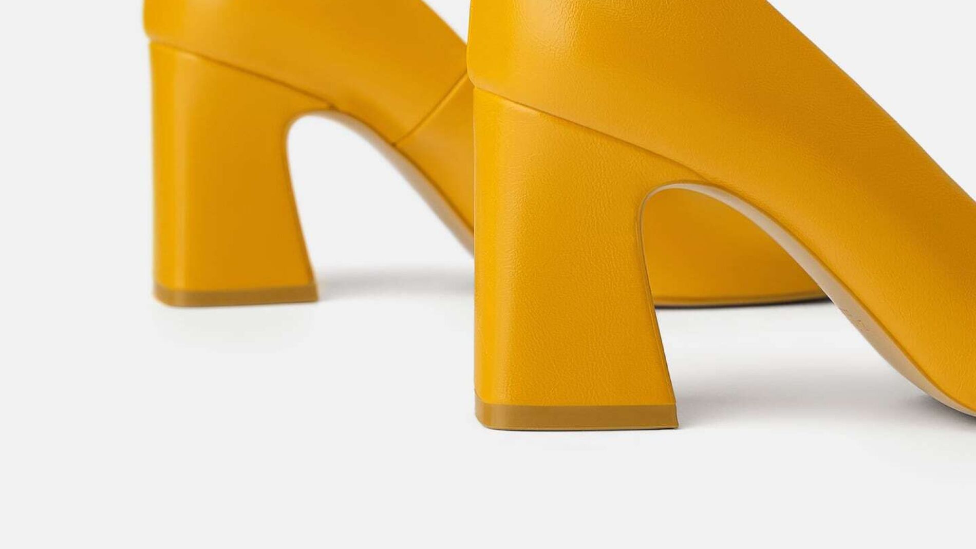 7 zapatos que a n puedes comprar en las rebajas de Zara por menos