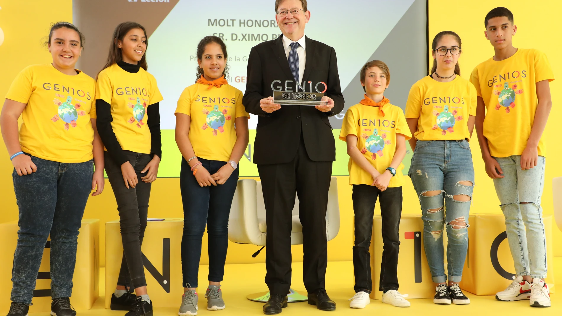 Ximo Puig, en el acto de entrega de los premios 'Gen10s: Rompiendo la brecha digital de género'