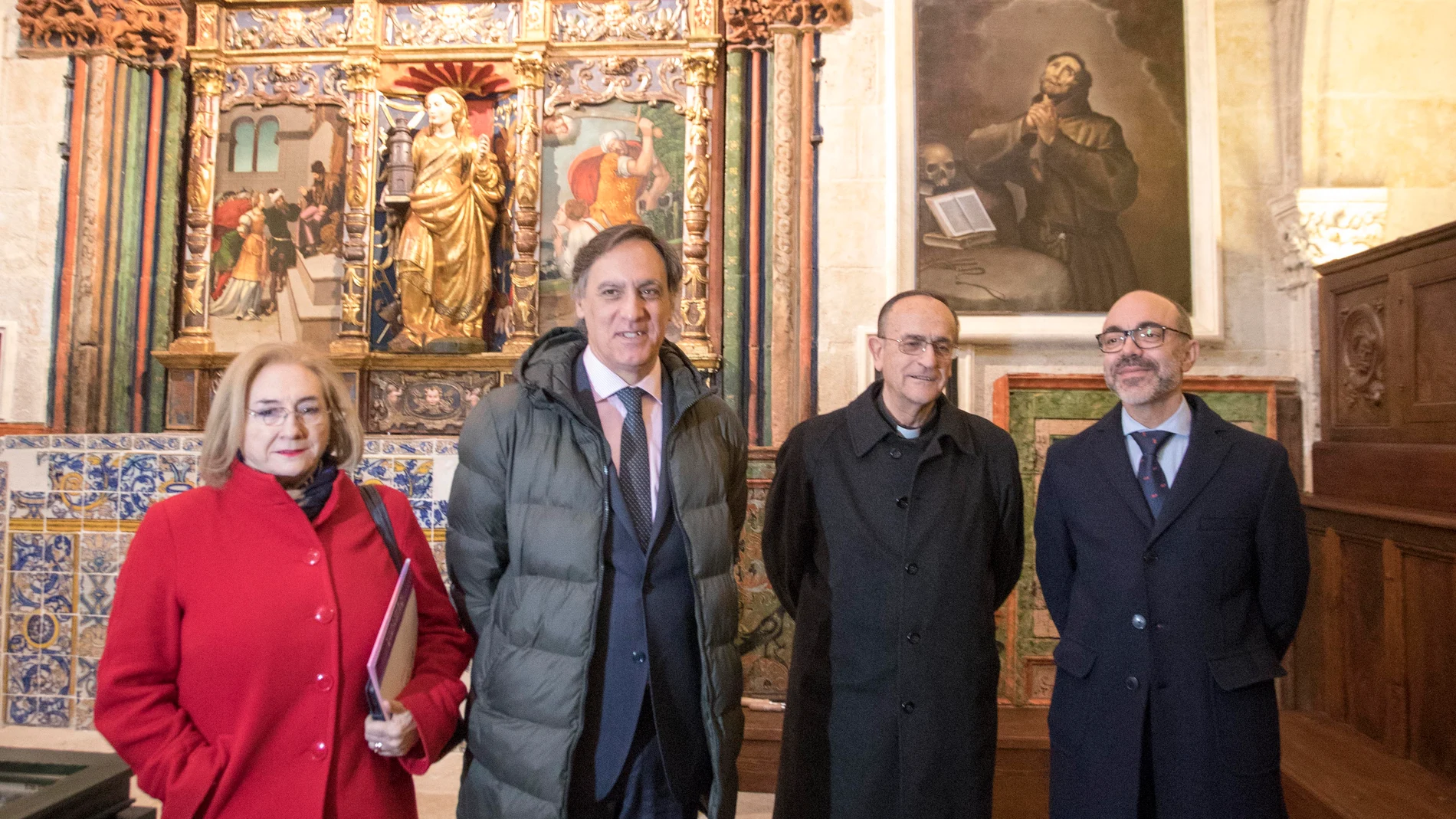 El consejero Javier Ortega junto al obispo de Salamanca, Carlos López; Carlos García Carbayo, alcalde de la ciudad y a la vicerectora María Purificación Galindo