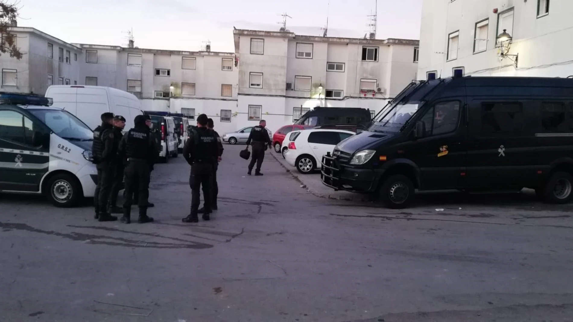 Cádiz.-Sucesos.- Una operación contra el tráfico de cocaína y heroína despliega 200 guardias civiles en Barbate