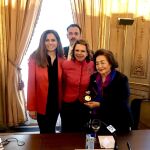 La embajadora de Costa Rica, Ana Helena Chacon, y los Premios Nobel de La Paz, Carlos Umaña y Setsuko Thurlow.