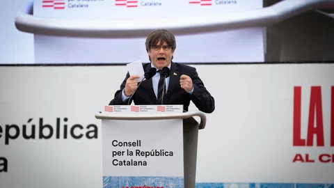El expresidente de la Generalitat Carles Puigdemont, durante el acto del Consell de la República en Perpiñán (Francia) el 29 de febrero de 2020