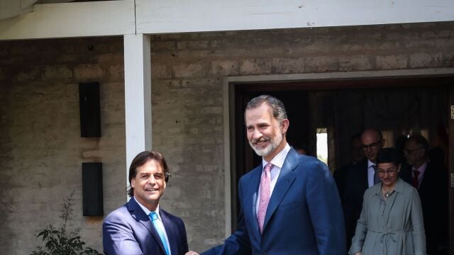 El rey Felipe VI se reunió con el nuevo presidente Uruguay, Luis Lacalle Pou, antes de la toma de posesión