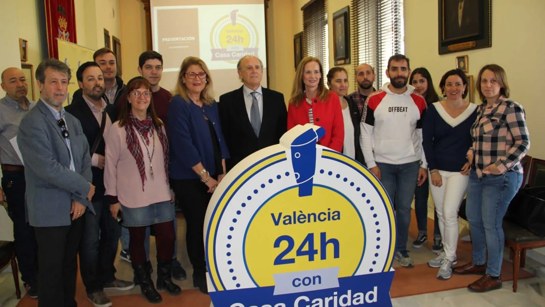 Luis Miralles y Guadalupe Ferrer han presentado a los representantes de la prensa valenciana la campaña #24hconCasaCarida
