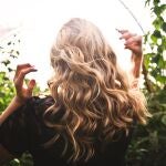 La caída del pelo se ataja con jengibre y flores.