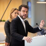 El vicepresidente de la Generalitat, Pere Aragonès interviene durante su visita a las nuevas instalaciones del Distrito Administrativo en Barcelona.