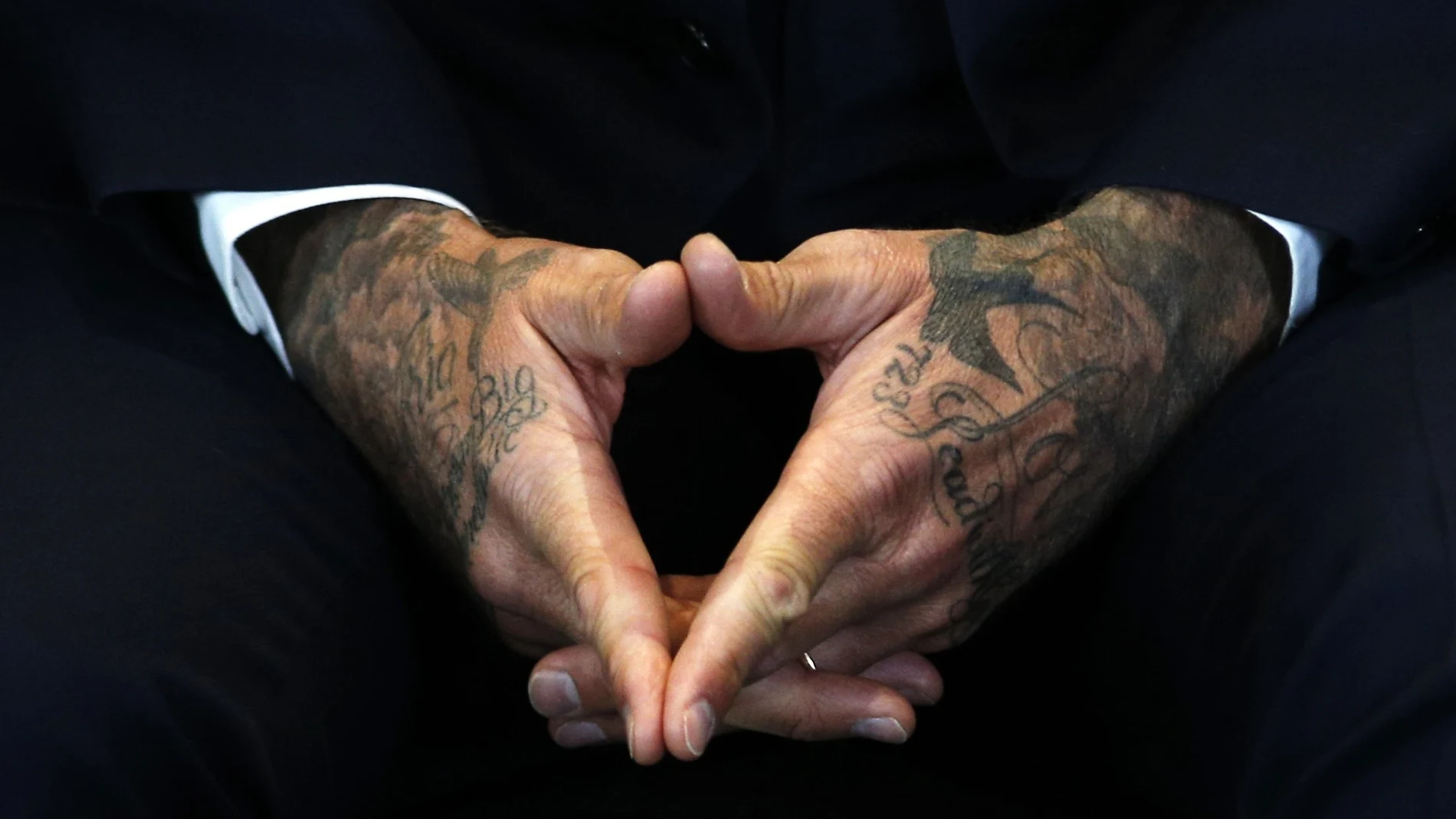 El tatuaje, antes un distintivo de presidiarios y criminales, marca hoy la identidad de millones de jóvenes y es un símbolo de prestigio