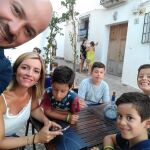 Silvia tiene 44 años, está casada con Nacho, trabaja y es madre de 4 niños, Iván, Alex, Héctor y Yago. Conozcamos su historia…
