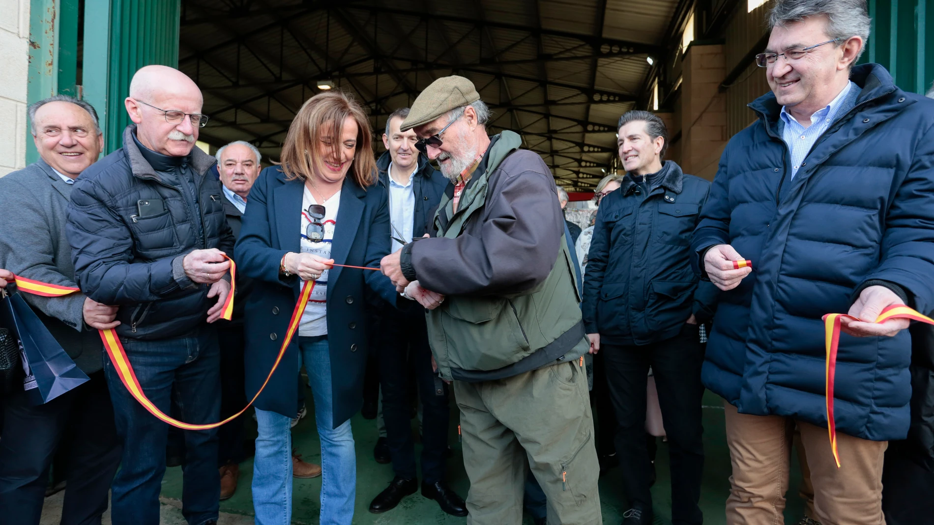 Inauguración de la XXIV Muestra de gallo de pluma y mosca artificial de La Vecilla