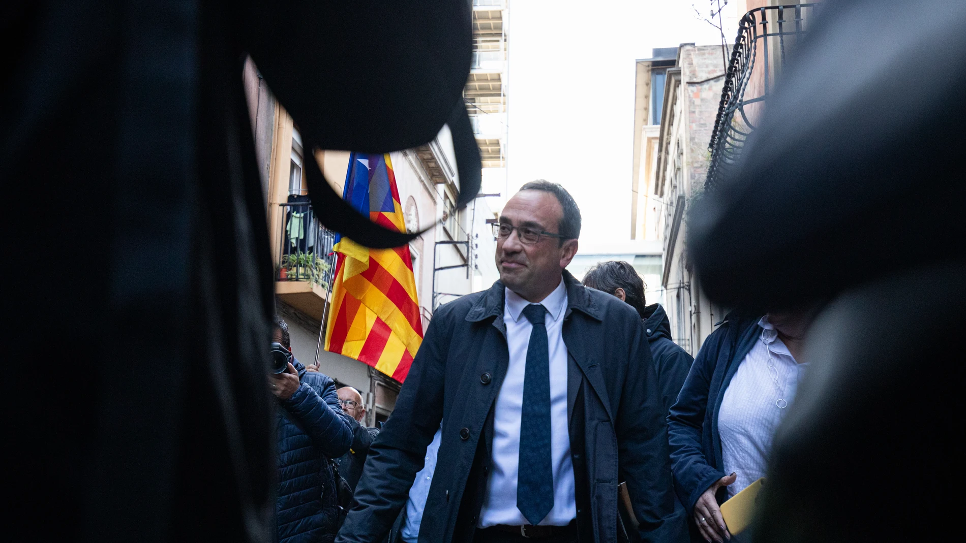 Entrada de Josep Rull a la Mútua Terrasa para trabajar durante su permiso penitenciario