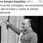 Meme sobre Franco, en posición de saludo al estilo de la época