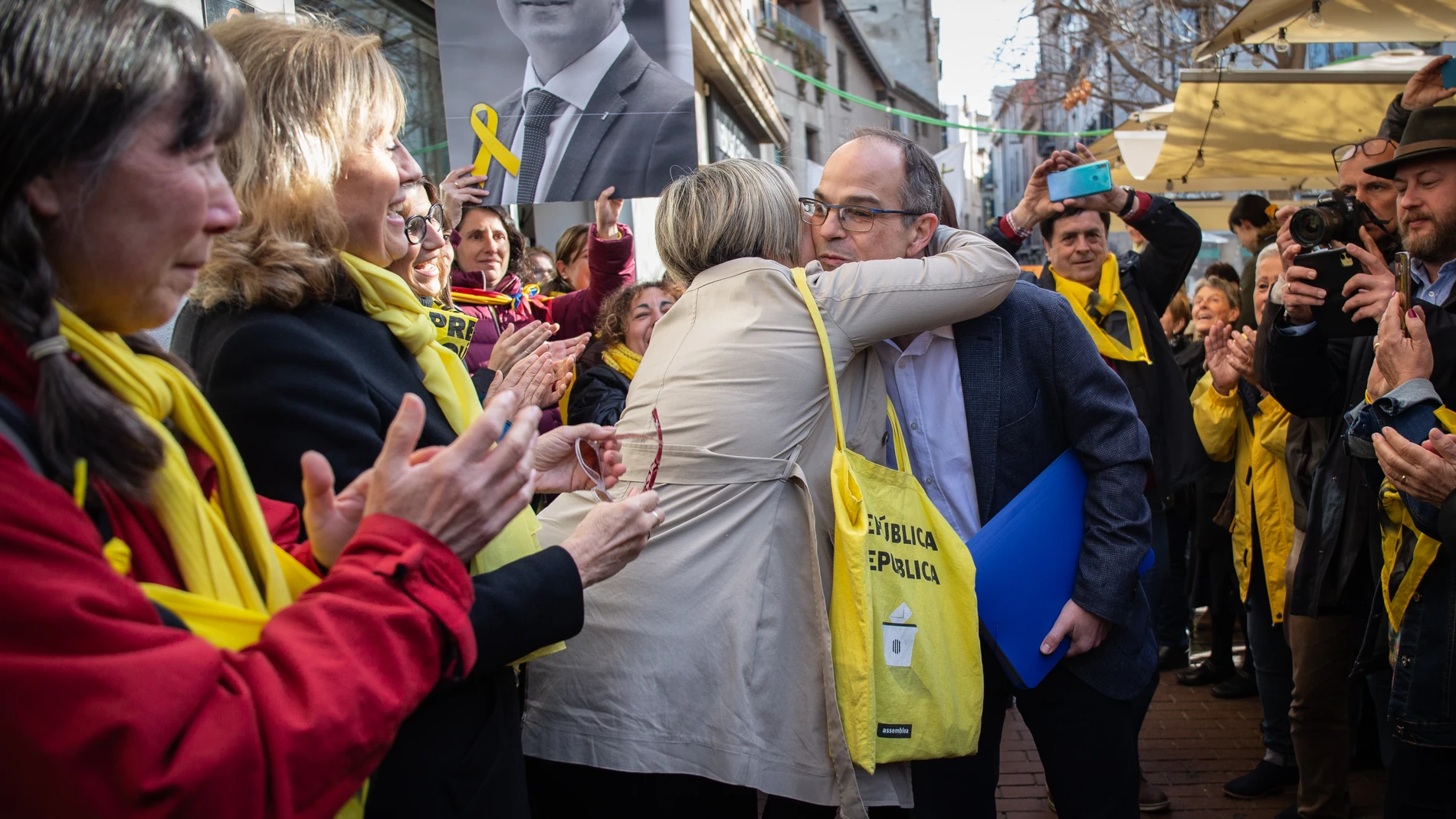 Llegada Jordi Turull a Terrassa donde trabajará en un despacho de abogados durante su permiso penitenciario