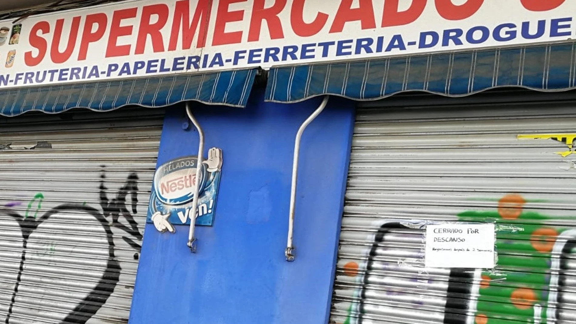 Un comercio chino cerrado en Málaga por temor al coronavirus
