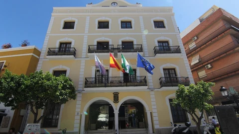 Almuñécar acuerda crear una comisión de seguimiento y prevención por la crisis del covid-19