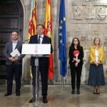 GRAFCVA2988. VALENCIA, 14/03/2020 Fotografía facilitada por la Generalitat Valenciana de la comparecencia del presidente Puig, junto a varios miembros de su gabinete, en el que ha declarado el estado de "Emergencia 2" para aumentar la coordinación de la situación derivada de la pandemia del coronavirus a través del Centro de Coordinación Operativa Integrada (CECOPI), que incorporará a las suministradores de servicios públicos y sectores de la distribución.EFE/ Gva ***solo uso editorial***