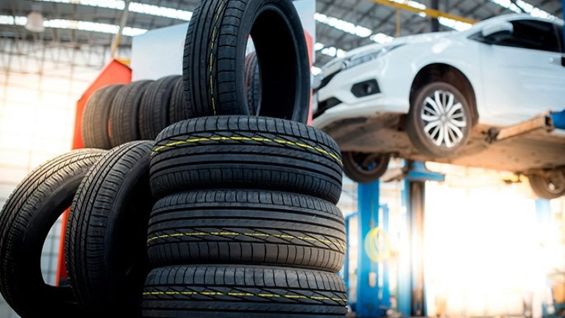 Economía/Motor.- Adine dice que los talleres de neumáticos pueden abrir por ser un "servicio esencial" a pesar del virus
