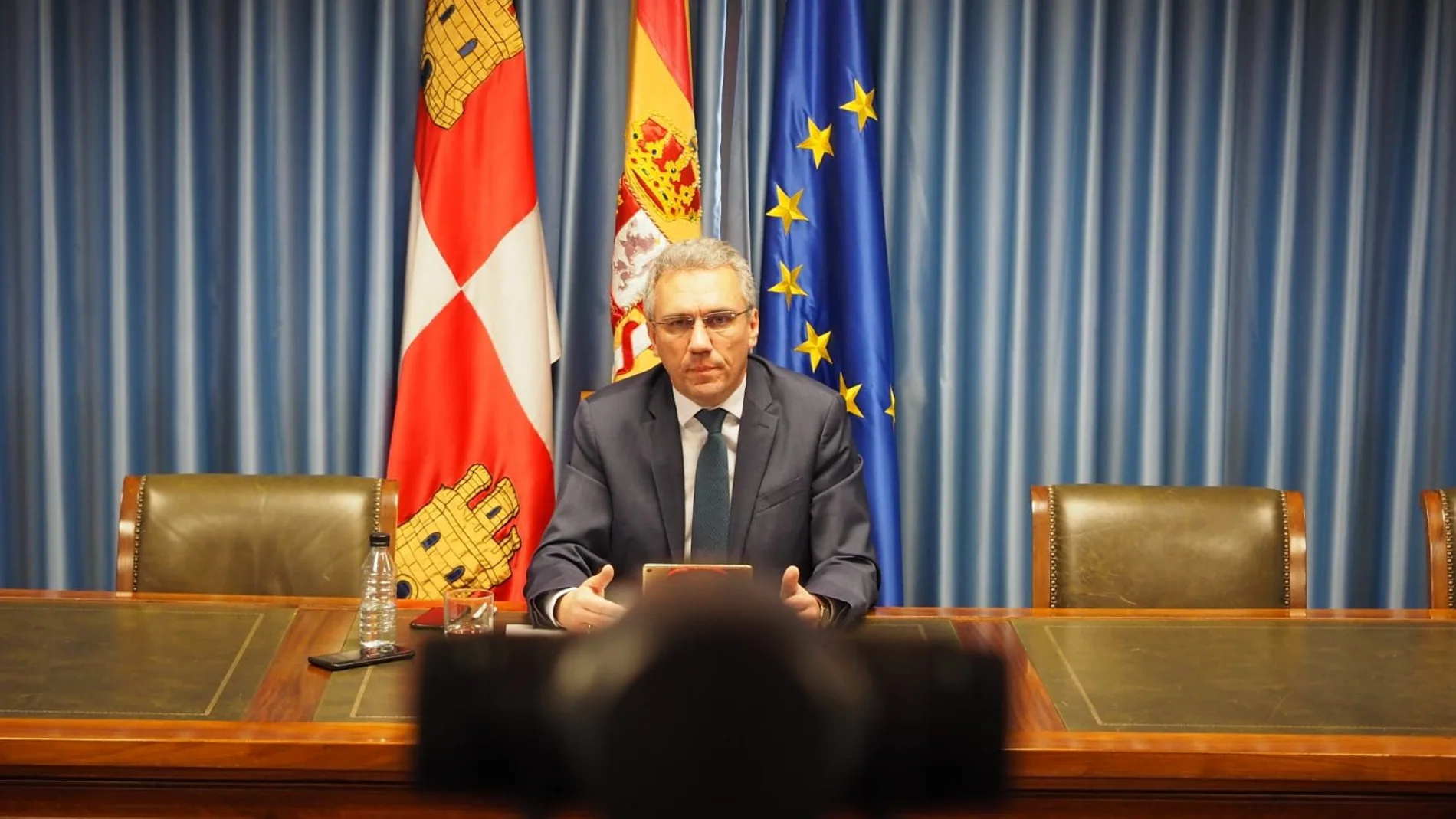 Javier Izqiierdo, delegado del Gobierno en Castilla y León, comparece ante la opinión pública