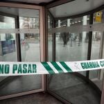 El juez decano de Valencia ordenó el pasado 18 de marzo el desalojo de la Ciudad de la Justicia con urgencia para su desinfección ante las sospechas de que la existencia de gérmenes pueda estar facilitando el contagio por coronavirus, después de que se hayan comunicado algunos casos en los órganos judiciales.