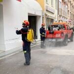 Bomberos de la Diputación de Salamanca realizan labores de limpieza