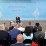 Putin hace campaña sobre el referéndum constitucional en Sevastopol, Crimea