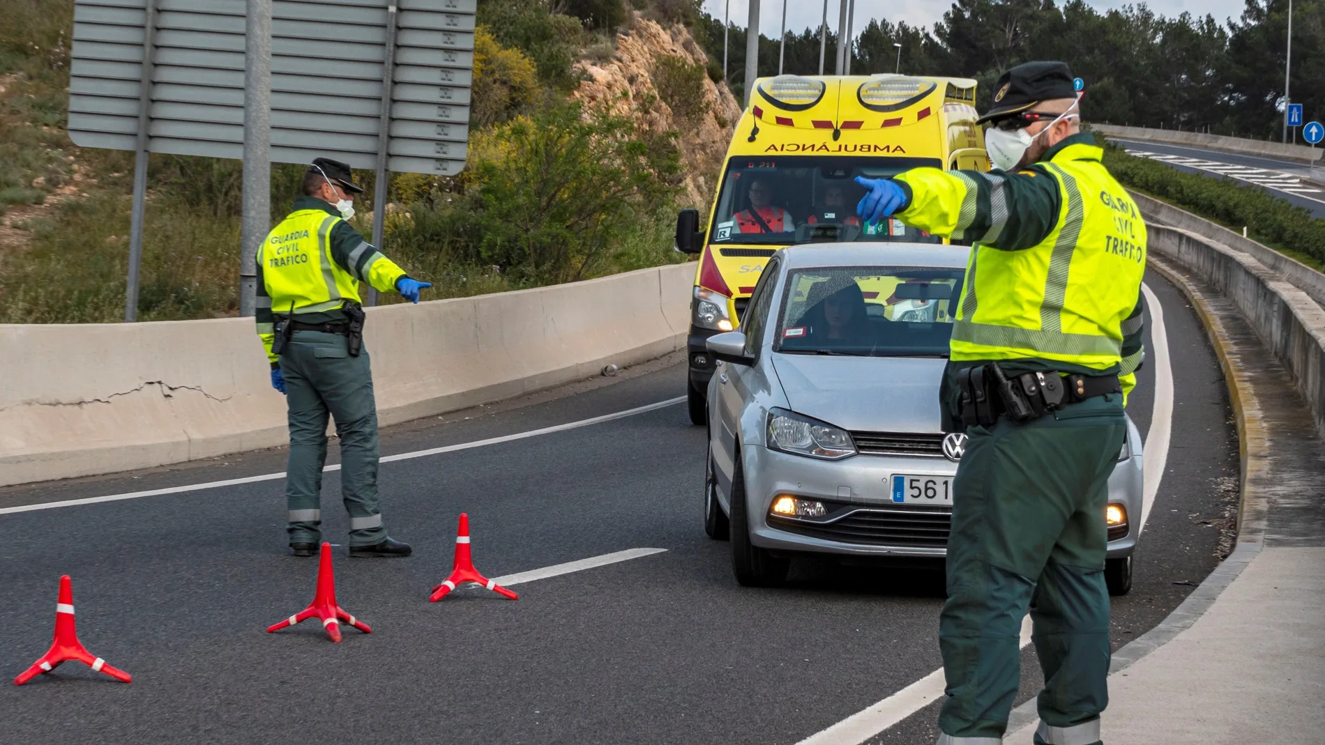 Fuerzas de Seguridad controlan las carreteras baleares