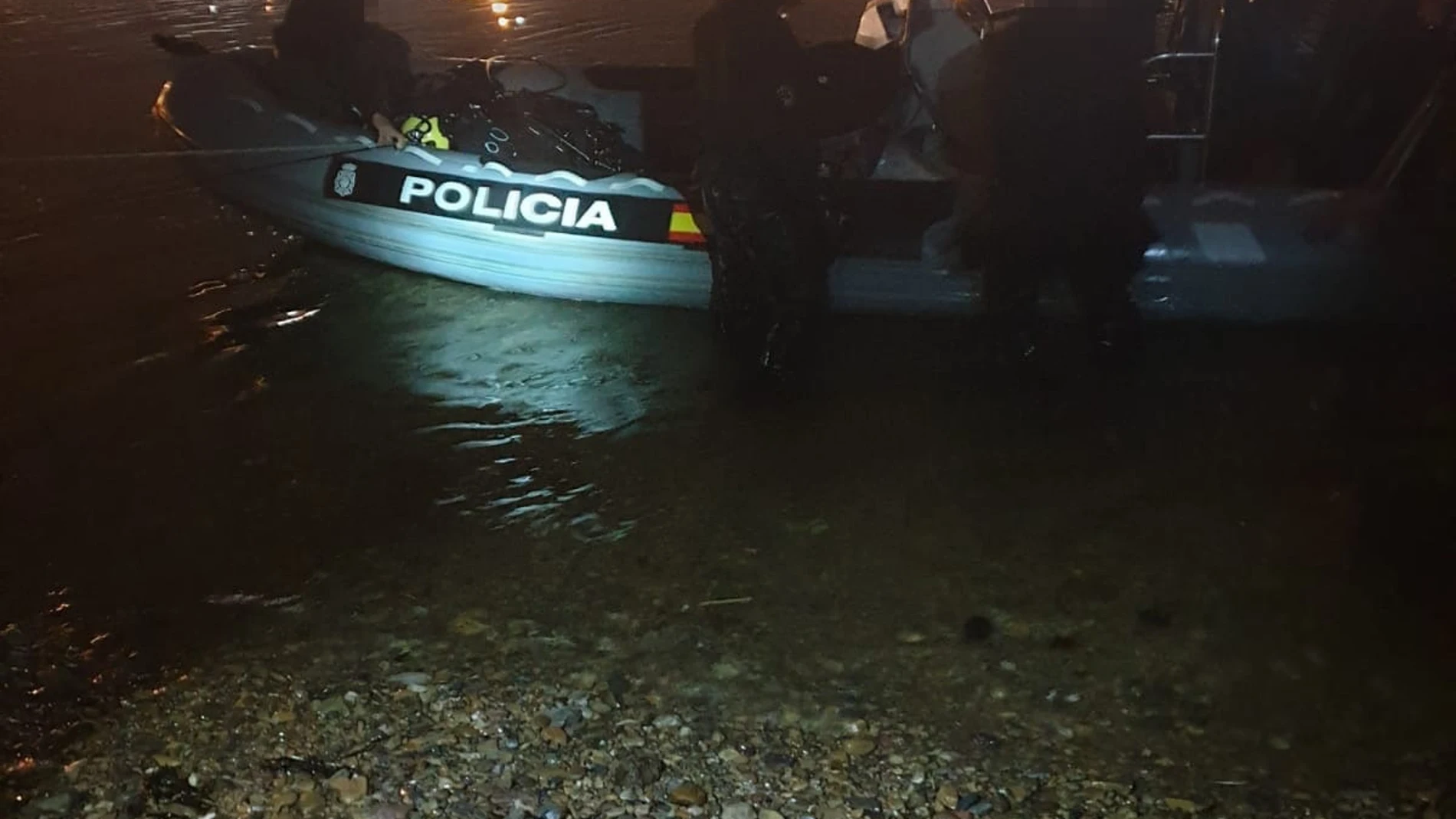 Sucesos.- Cuatro detenidos en Avilés por introducir por barco cocaína en Europa