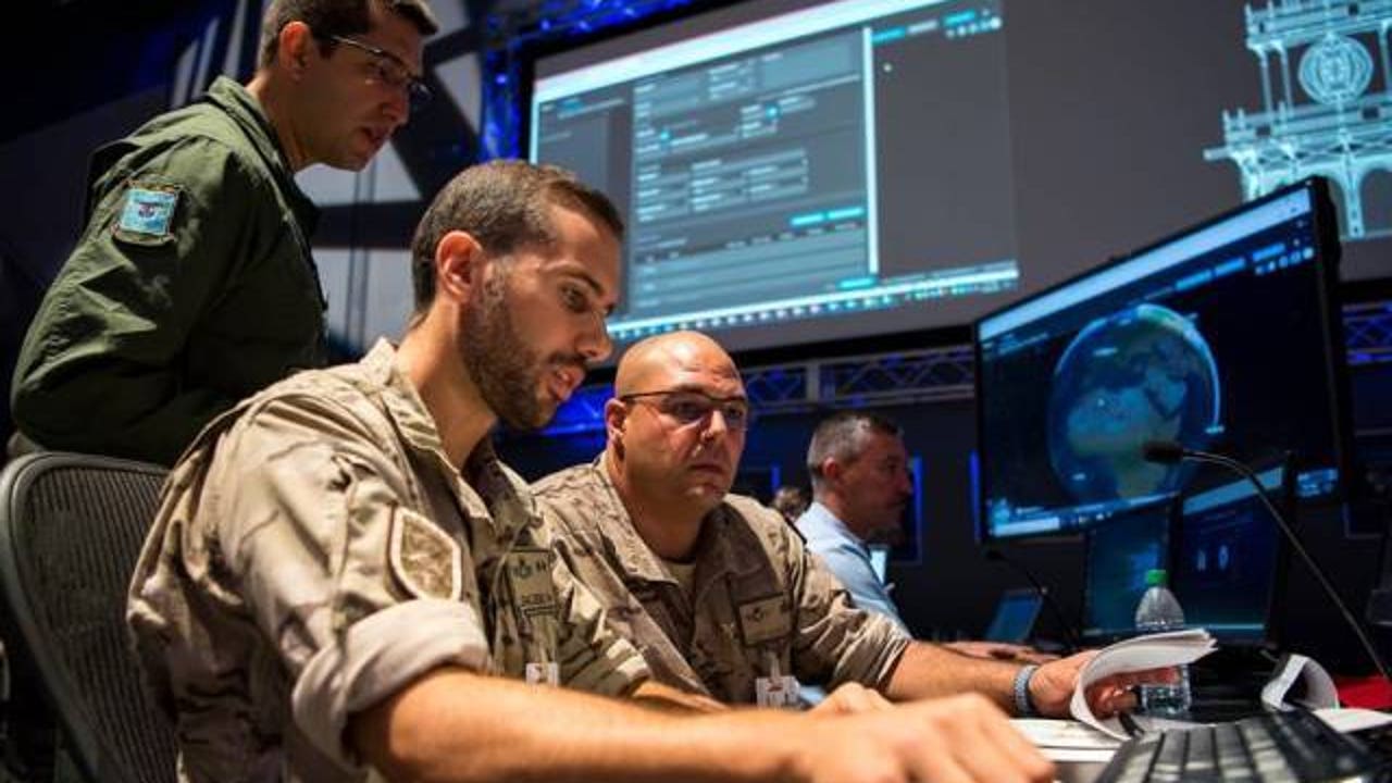 Europa en la Encrucijada Tecnológica: ¿Liderazgo o Declive ante la Guerra Multidominio?