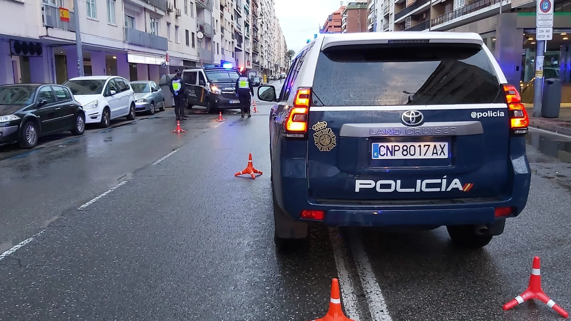 Agentes de la Policía Nacional, en una intervención durante el estado de alarma por el coronavirus