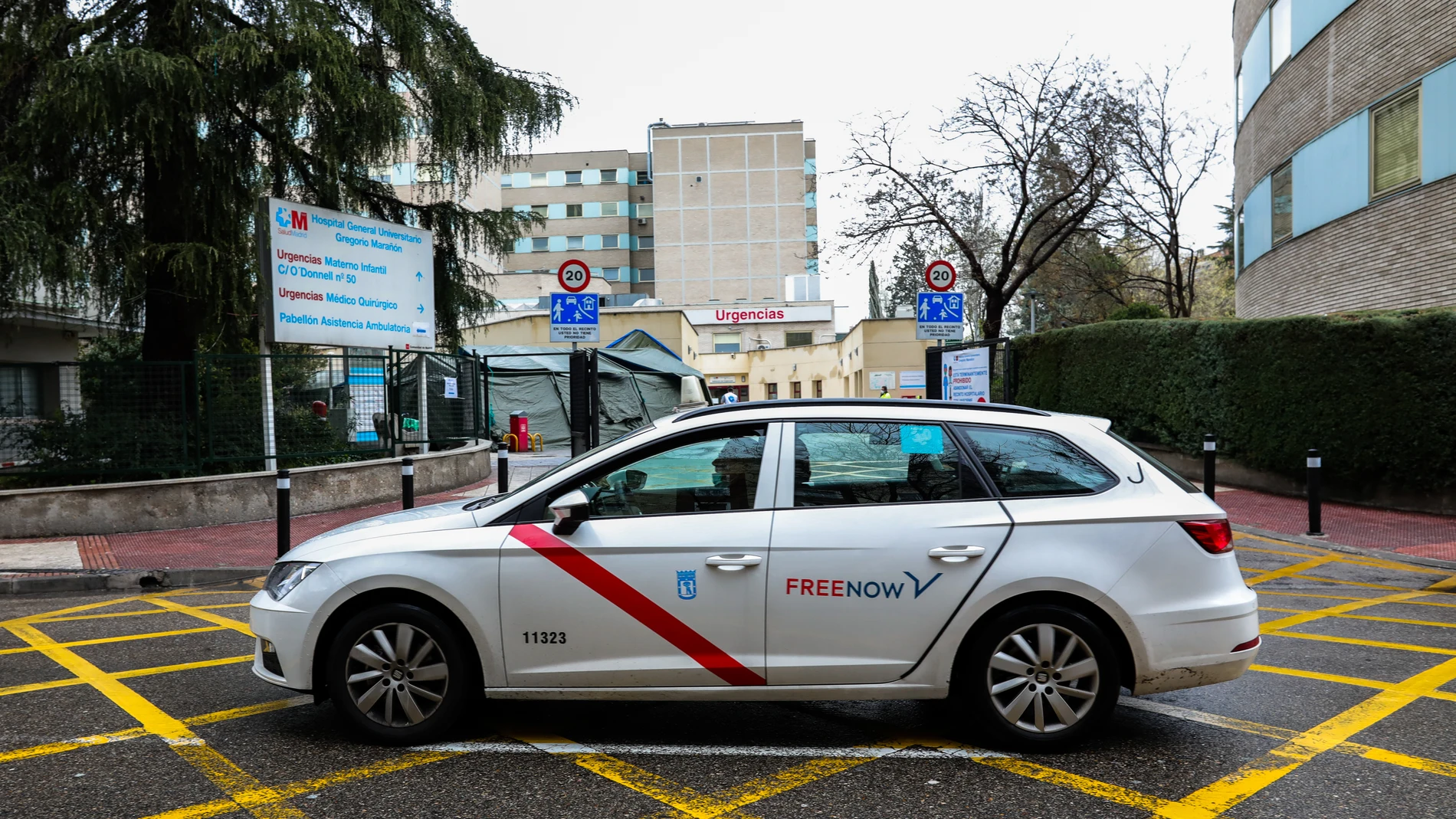 Madrid prorroga hasta el 12 de abril su colaboración con taxis y VTC para el traslado de sanitarios